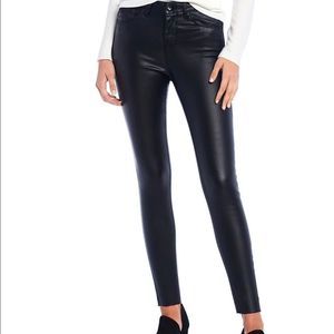 NWT’s Coated Denim (a love a) jeans 👖 2 available